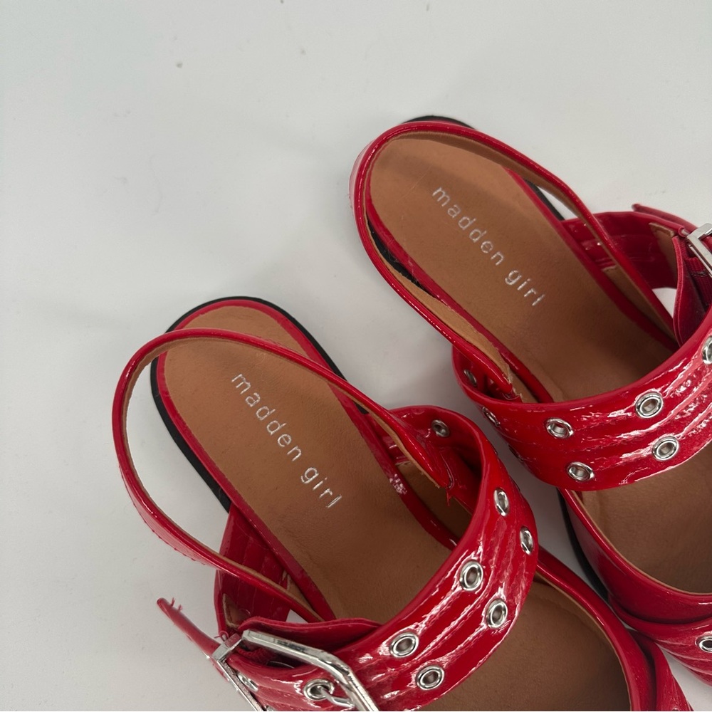 Steve Madden Girl Graya Red Patent Pumps Size 7.5 Slingback Big Buckle Grommet - Picture 8 of 10